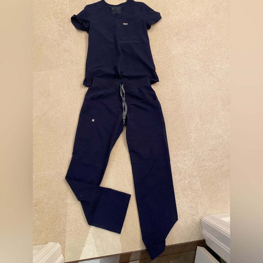 Figs scrubs navy
